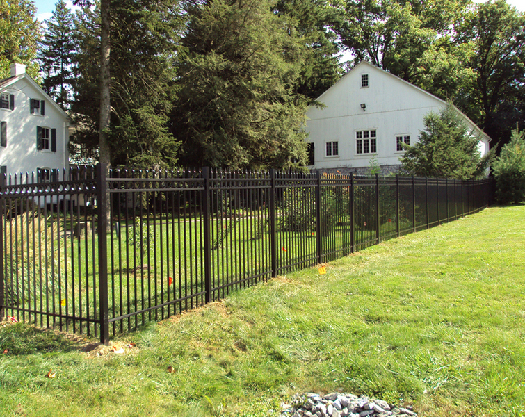 Classic Fence – Acreage Fences